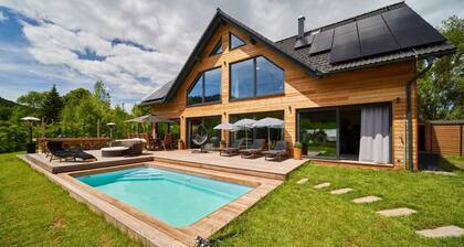 Villa in Trutnov With hot tub