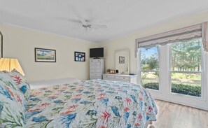 2 bedrooms, desk, iron/ironing board, WiFi - Great golf property - walking distance to Pinehurst Resort  (Pinehurst)