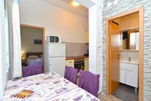Appartement, 1 chambre, fumeur, terrasse | Salle à manger