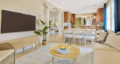 Spacious 5-Bedroom Villa w/ Heated Pool & BBQ - SoHo & Downtown Tampa