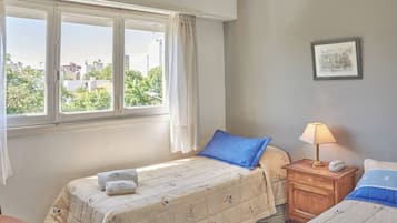 1 habitación, wifi y ropa de cama