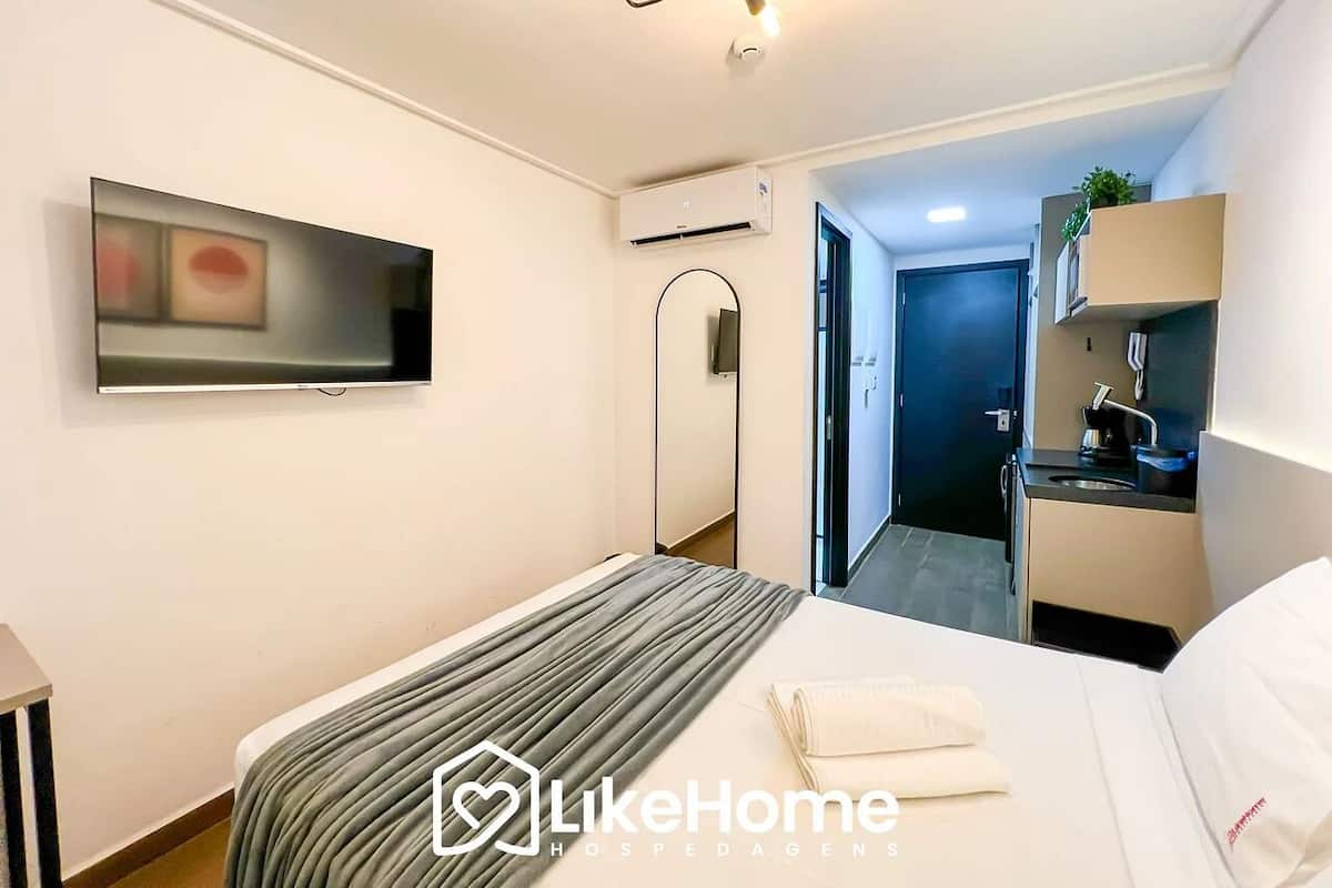 Double Room | 1 bedroom, bed sheets