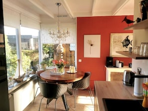 House | Tempat makan