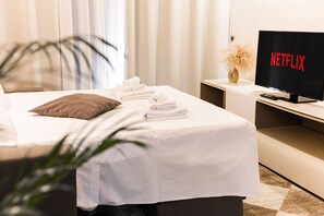 2 bedrooms, iron/ironing board, WiFi, bed sheets