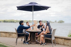 Restauration en plein air