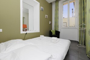 1 soverom, strykejern/-brett, wi-fi (inkludert) og sengetøy