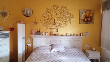 1 Schlafzimmer, Bügeleisen/Bügelbrett, Reisekinderbett, kostenloses WLAN