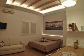 1 bedroom, travel crib, WiFi, bed sheets