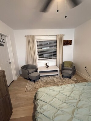 2 Schlafzimmer, Bügeleisen/Bügelbrett, kostenloses WLAN, Bettwäsche
