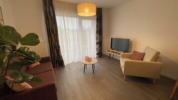 Télévision à écran plat de 35 pouces avec chaßnes numériques