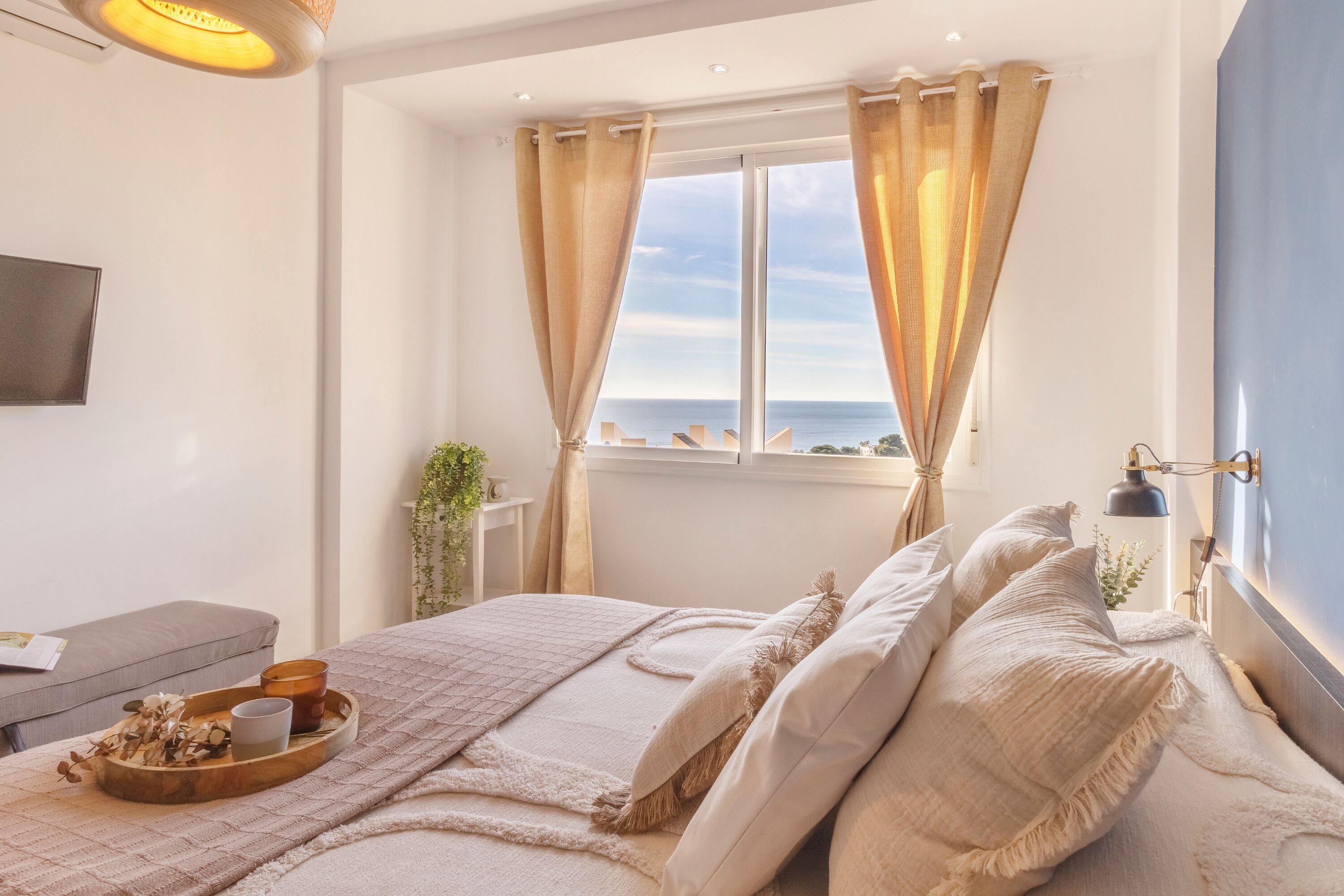 3 bedrooms, iron/ironing board, travel cot, free WiFi