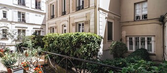 AMAZING MANSION IN THE HEART OF THE LATIN DISTRICT