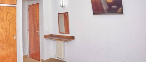 1 habitación, wifi y ropa de cama