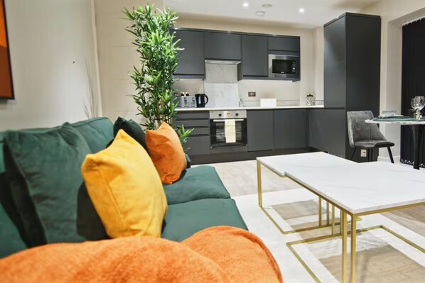 Apartment | Living area | TV - Leeds City Center - 1 Bed - Baby Friendly (Leeds)