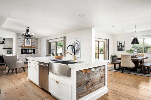 Interior - Resort-Style Escape: Pool, Courts, and Endless Fun (Scottsdale)