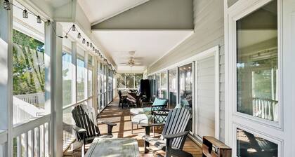 Resting Beach Face! 5BR estate on Golf Course w/3Decks, 2Fireplaces & Sundeck
