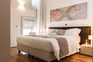 3 quartos, ferros/tábuas de passar roupa, Wi-Fi, roupa de cama