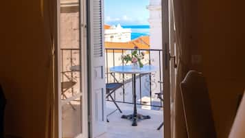 Classic Double Room, Balcony, Partial Sea View