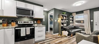 The Alaskan Book Nook [13]