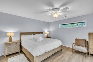 3 bedrooms, iron/ironing board, free WiFi, bed sheets - UPDATED HOME WITH NEAR BEACH GOLF AND DINING HILTON HEAD (Hilton Head Island)