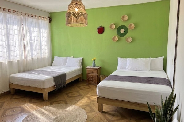 Family Room | Laptop workspace, free WiFi, bed sheets