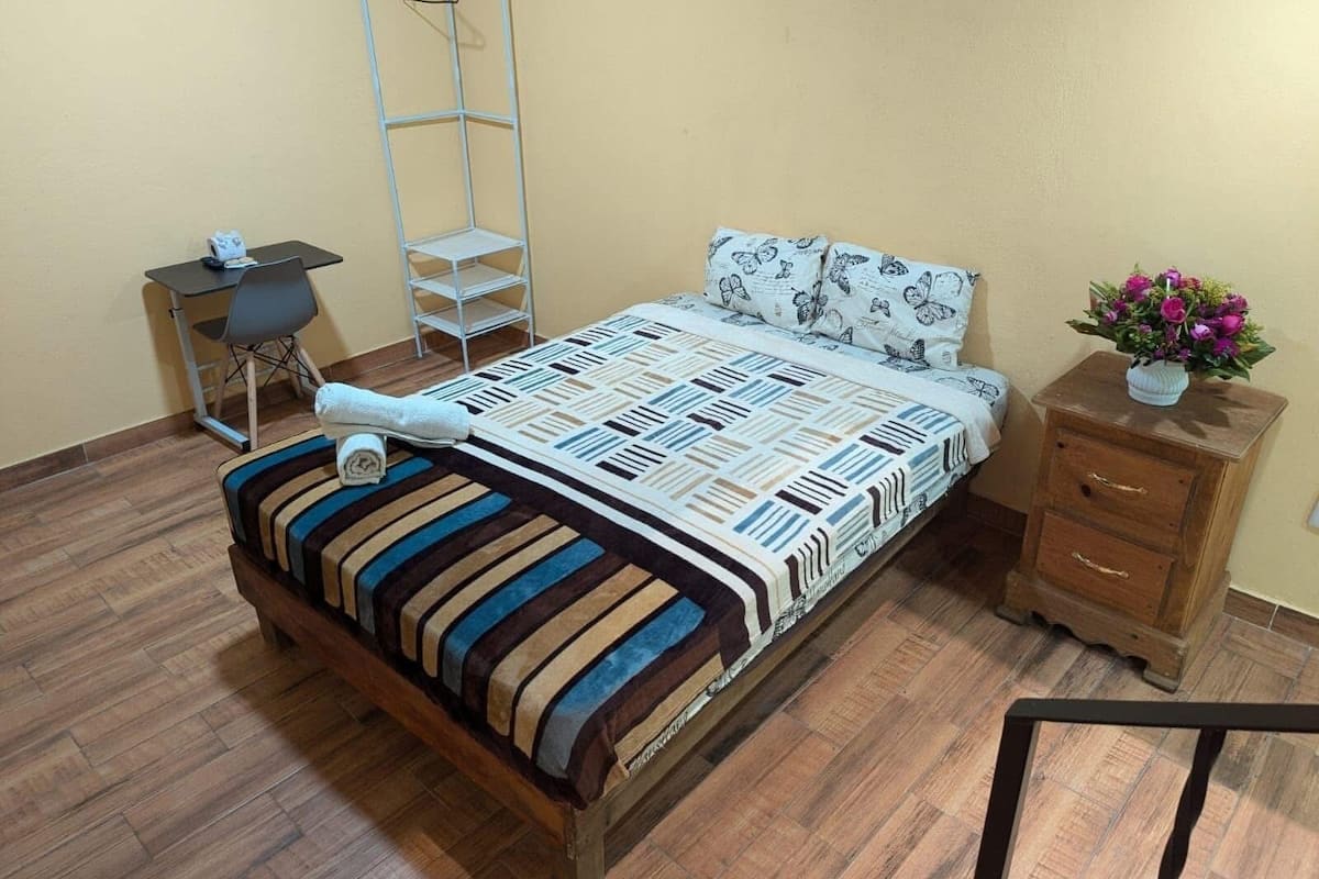 1 bedroom, laptop workspace, free WiFi, bed sheets