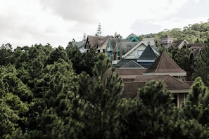 Miscellaneous - Swiss VIP suite at Crosswinds Tagaytay (Tagaytay)