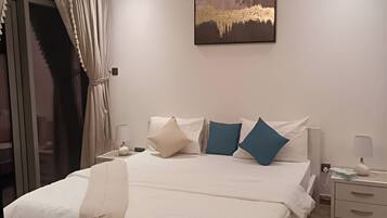 1 bedroom, iron/ironing board, WiFi, bed sheets