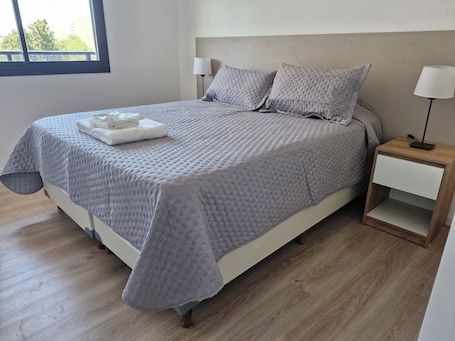 1 室のベッドルーム、WiFi、ベッドシーツ. Holidays in Miramar: Santa Eulalia for 3 people