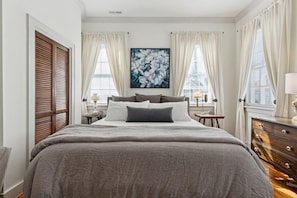 2 bedrooms, iron/ironing board, internet, bed sheets
