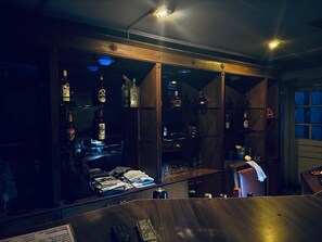 Bar (en la propiedad)