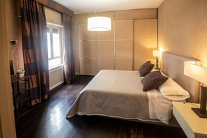 2 Schlafzimmer, Bügeleisen/Bügelbrett, WLAN, Bettwäsche
