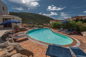 Piscina stagionale all'aperto
