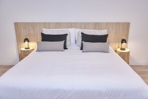 1 bedroom, in-room safe, WiFi, bed sheets