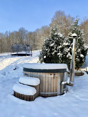Garden - Villa in Rudnik With Private hot tub (Rudník)