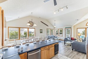 Interior - Oceanside home in Duck NC with private mini golf course! (Duck)