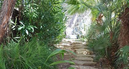 APPARTEMENT EN REZ DE JARDIN VUE MER