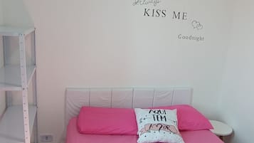 Quarto casal conforto, 1 cama de casal | Wi-Fi de cortesia