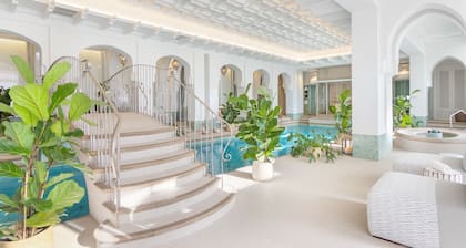 Villa Canterbury - Six Bedroom Villa, Sleeps 12