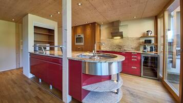 Mikrowelle, Ofen, Herdplatte, Geschirrspüler