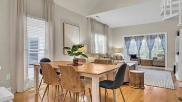 Condo, Multiple Beds (Links Clubhouse 2) | Dining