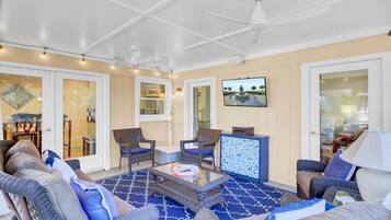 Condo, Multiple Beds (Lake Village Cottage 18) | Living area