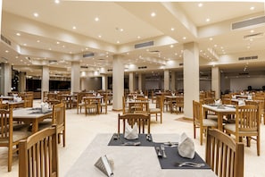 Buffet - SUNRISE Alora Aqua Park Resort (Hurghada)