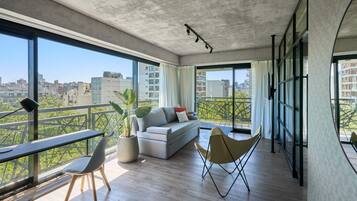 Club Apartment, City View | 1 bedroom, in-room safe, laptop workspace, blackout drapes