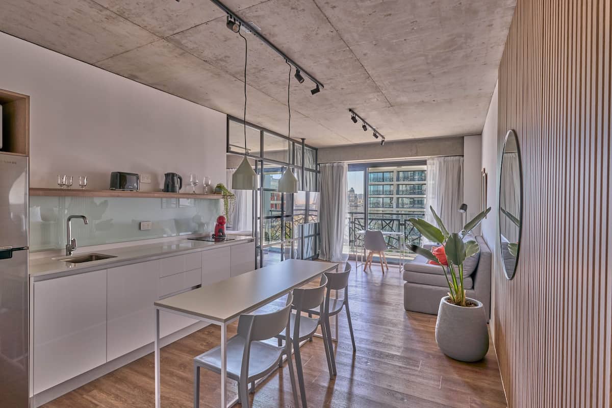 1 bedroom, in-room safe, laptop workspace, blackout curtains