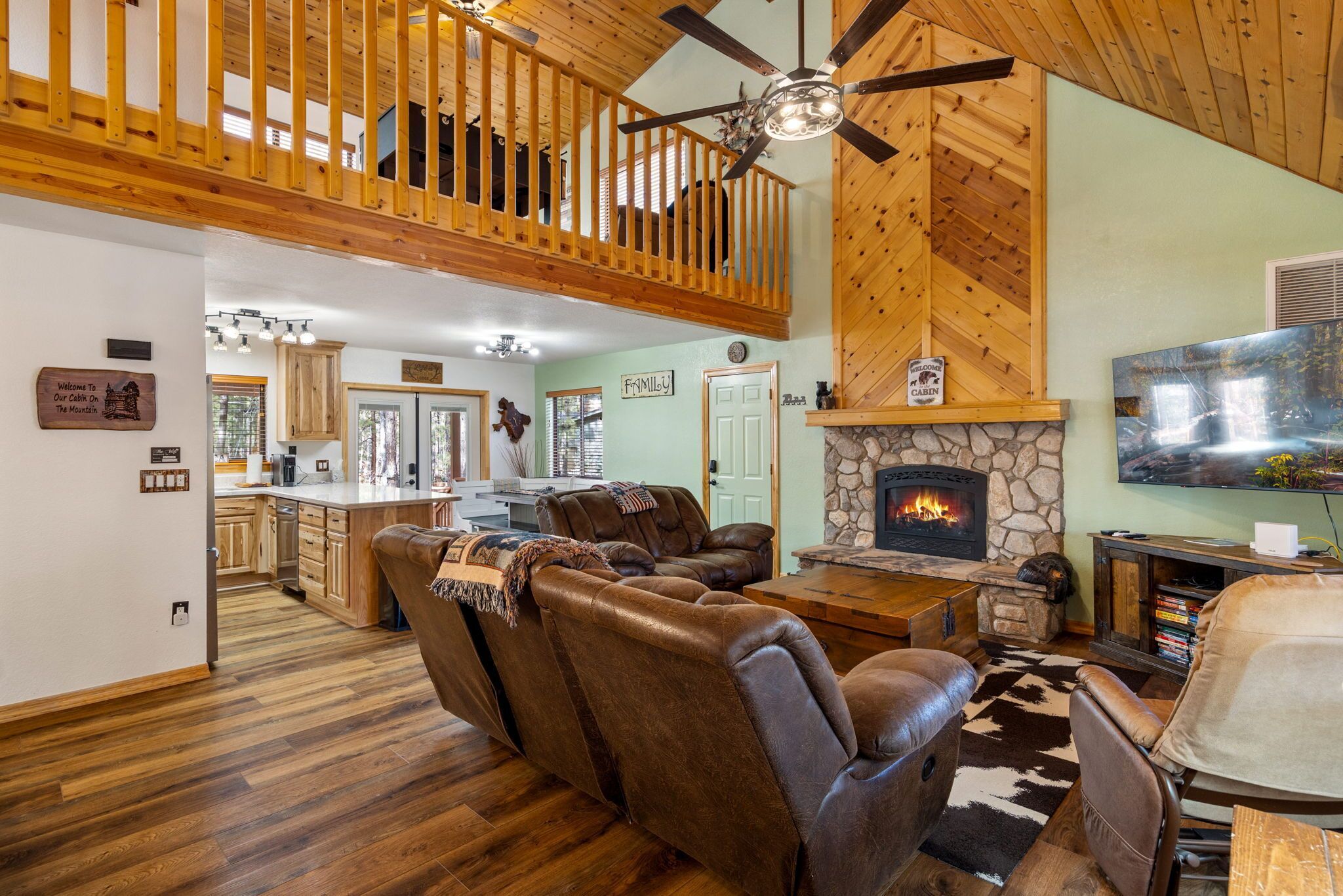 TV connectée, cheminée