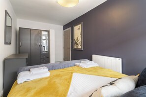 1 chambre, fer et planche à repasser, Wi-Fi gratuit