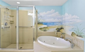 Shower, jetted bath, hair dryer, towels