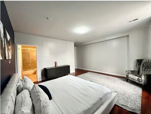 2 dormitorios, tabla de planchar con plancha, wifi y ropa de cama