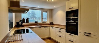 Comfortable and Modern Furnished Holiday Home, Sleeps 6, Wifi on Quiet Holiday Park Close to Beach, Woods and Dunes